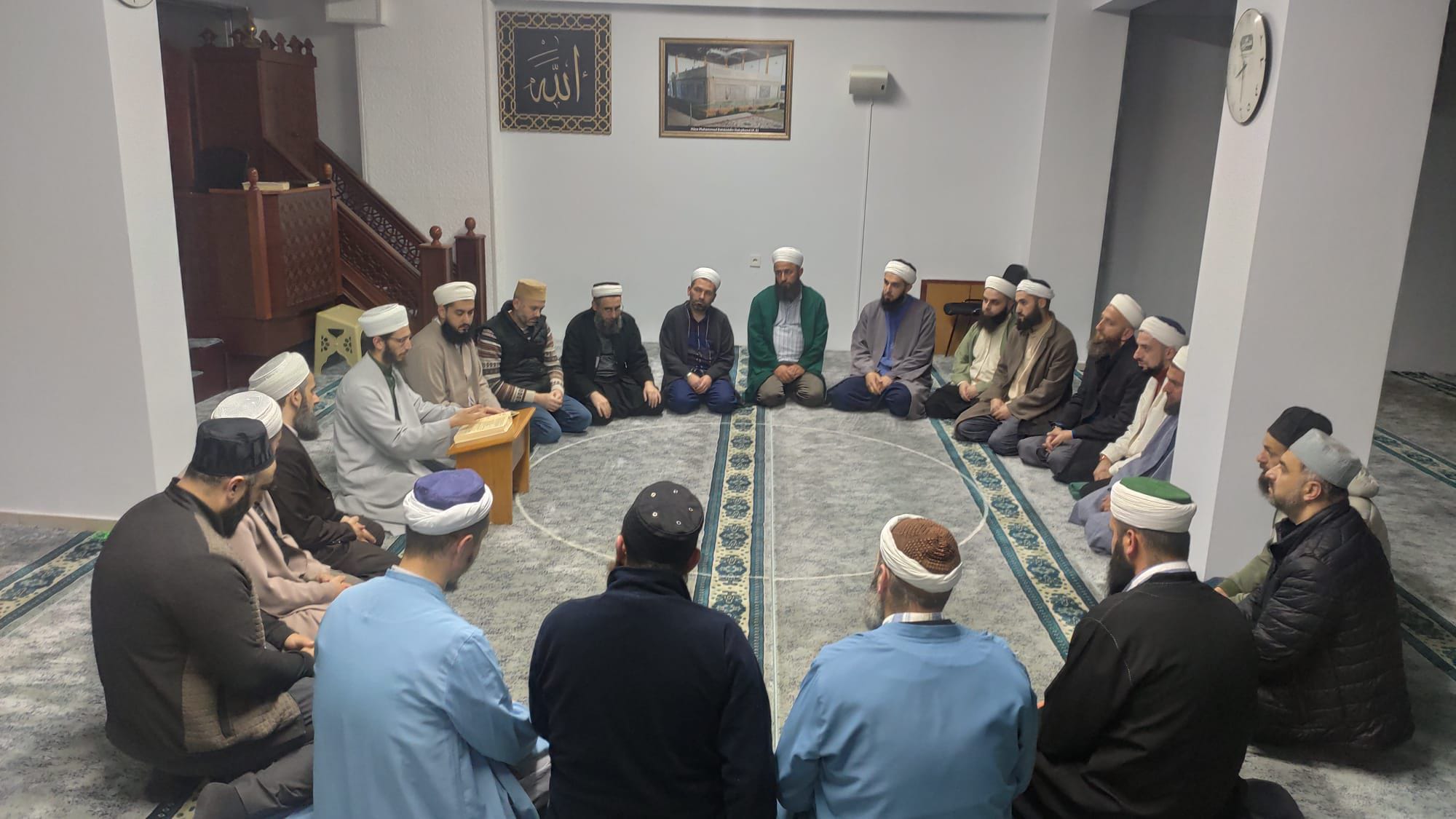 Haftalık sohbet halkası